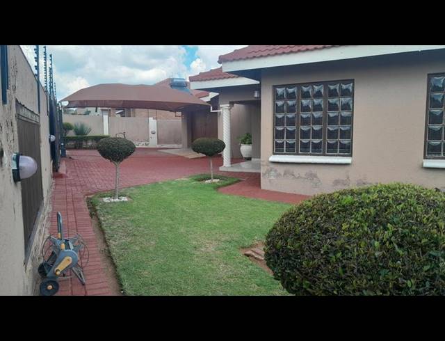 4 BEDROOM HOUSE FOR SALE IN BENDOR